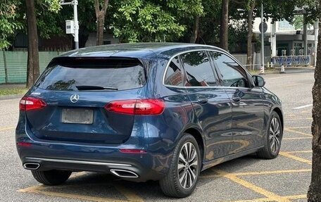 Mercedes-Benz B-Класс, 2022 год, 1 833 000 рублей, 6 фотография