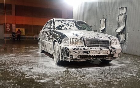 Mercedes-Benz C-Класс, 1998 год, 260 000 рублей, 5 фотография