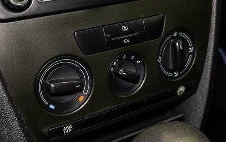 Skoda Octavia, 2010 год, 700 000 рублей, 17 фотография