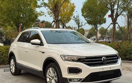 Volkswagen T-Roc I, 2021 год, 1 550 000 рублей, 3 фотография