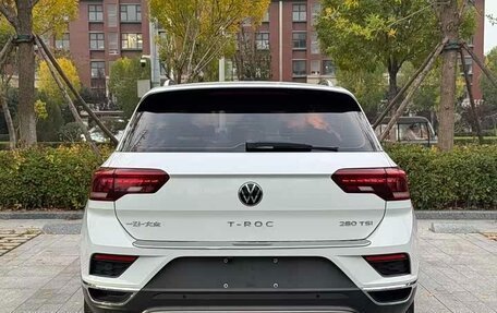 Volkswagen T-Roc I, 2021 год, 1 550 000 рублей, 5 фотография