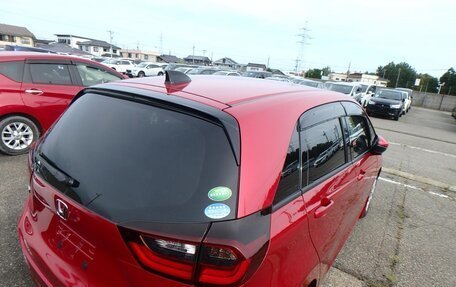 Honda Fit, 2020 год, 1 800 000 рублей, 5 фотография