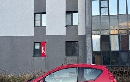 Peugeot 107 I рестайлинг, 2010 год, 570 000 рублей, 5 фотография