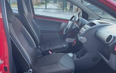 Peugeot 107 I рестайлинг, 2010 год, 570 000 рублей, 11 фотография