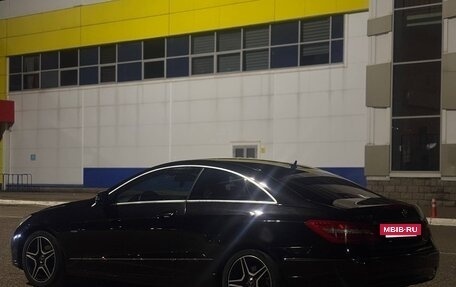 Mercedes-Benz E-Класс, 2011 год, 1 500 000 рублей, 4 фотография