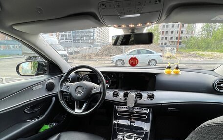 Mercedes-Benz E-Класс, 2017 год, 3 000 000 рублей, 13 фотография