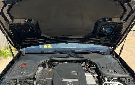 Mercedes-Benz E-Класс, 2017 год, 3 000 000 рублей, 26 фотография