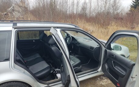 Volkswagen Golf IV, 2002 год, 300 000 рублей, 8 фотография