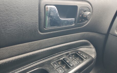 Volkswagen Golf IV, 2002 год, 300 000 рублей, 22 фотография