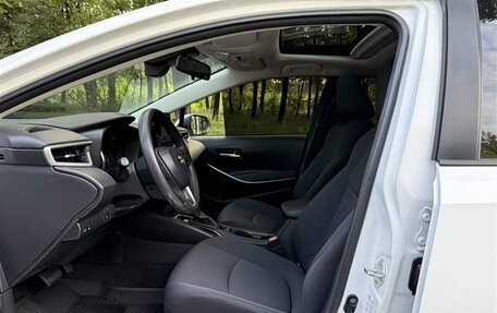 Toyota Corolla, 2021 год, 1 700 000 рублей, 13 фотография