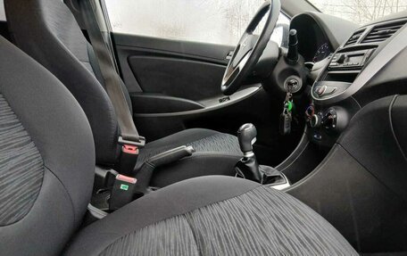 Hyundai Solaris II рестайлинг, 2014 год, 750 000 рублей, 8 фотография