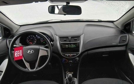 Hyundai Solaris II рестайлинг, 2014 год, 750 000 рублей, 10 фотография