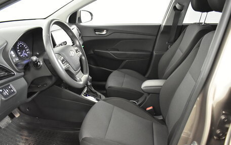 Hyundai Solaris II рестайлинг, 2021 год, 1 569 000 рублей, 8 фотография