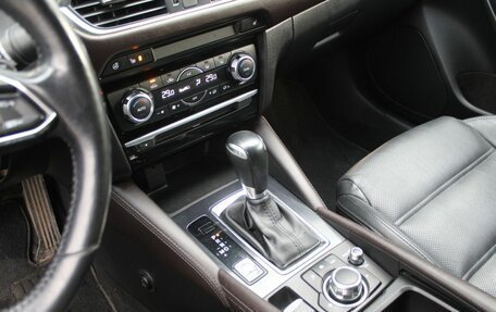 Mazda 6, 2018 год, 1 850 000 рублей, 13 фотография