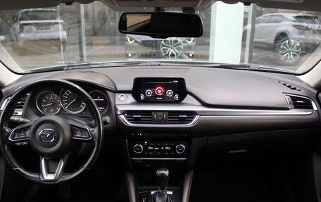 Mazda 6, 2018 год, 1 850 000 рублей, 11 фотография