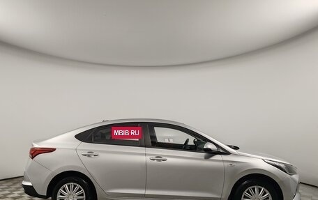 Hyundai Solaris II рестайлинг, 2021 год, 1 590 000 рублей, 4 фотография