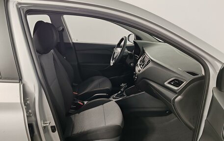 Hyundai Solaris II рестайлинг, 2021 год, 1 590 000 рублей, 20 фотография