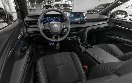 Toyota Camry, 2025 год, 4 750 000 рублей, 7 фотография