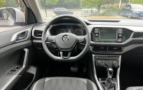 Volkswagen T-Cross I, 2021 год, 1 490 995 рублей, 7 фотография