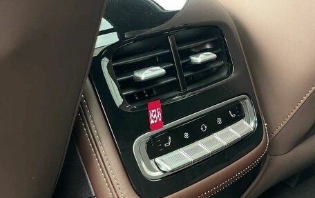 CheryExeed TXL, 2024 год, 3 900 000 рублей, 21 фотография