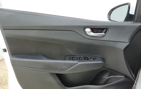 Hyundai Solaris II рестайлинг, 2021 год, 1 490 000 рублей, 7 фотография