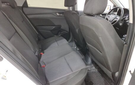 Hyundai Solaris II рестайлинг, 2021 год, 1 490 000 рублей, 14 фотография