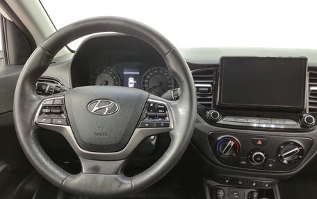 Hyundai Solaris II рестайлинг, 2021 год, 1 490 000 рублей, 11 фотография