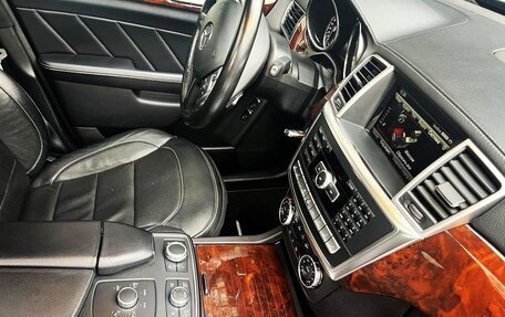 Mercedes-Benz GL-Класс, 2015 год, 4 900 000 рублей, 7 фотография