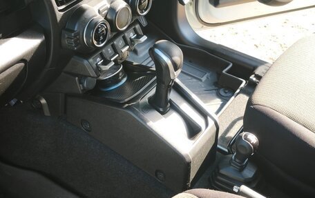 Suzuki Jimny, 2019 год, 1 850 000 рублей, 13 фотография