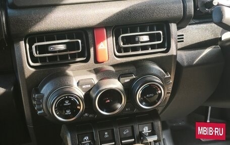 Suzuki Jimny, 2019 год, 1 850 000 рублей, 12 фотография