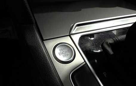 Volkswagen Passat B8 рестайлинг, 2017 год, 1 750 000 рублей, 17 фотография