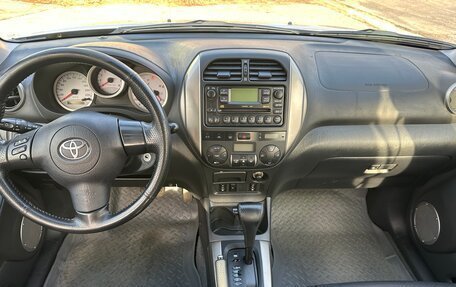 Toyota RAV4, 2004 год, 1 525 000 рублей, 10 фотография