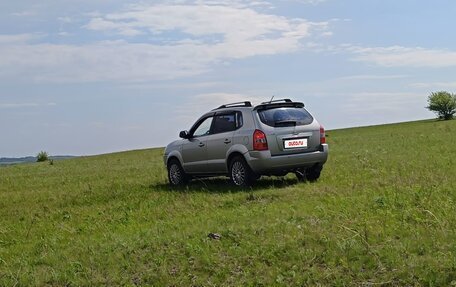 Hyundai Tucson III, 2008 год, 880 000 рублей, 2 фотография