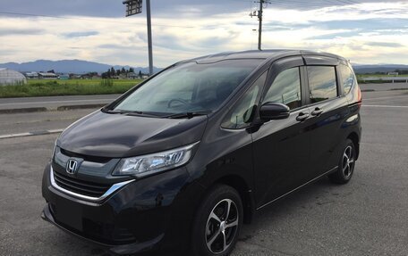 Honda Freed II, 2018 год, 1 160 000 рублей, 3 фотография