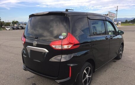 Honda Freed II, 2018 год, 1 160 000 рублей, 7 фотография