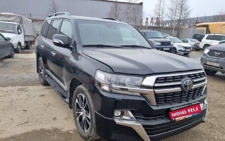 Toyota Land Cruiser 200, 2020 год, 8 285 000 рублей, 2 фотография