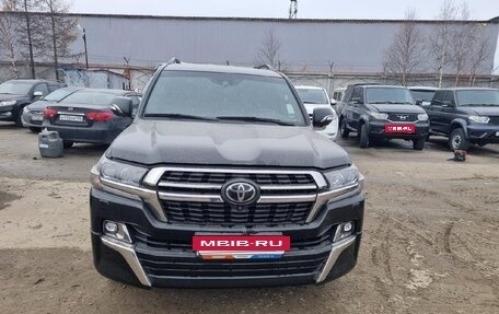 Toyota Land Cruiser 200, 2020 год, 8 285 000 рублей, 5 фотография