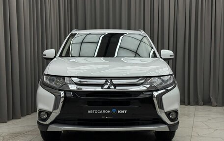 Mitsubishi Outlander III рестайлинг 3, 2017 год, 2 150 000 рублей, 2 фотография