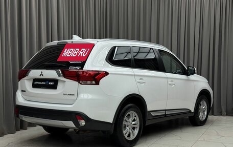 Mitsubishi Outlander III рестайлинг 3, 2017 год, 2 150 000 рублей, 4 фотография