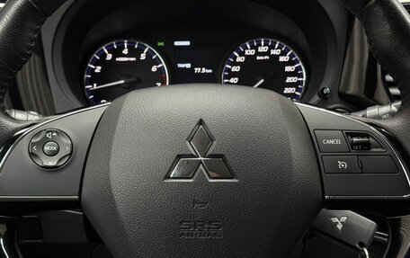 Mitsubishi Outlander III рестайлинг 3, 2017 год, 2 150 000 рублей, 11 фотография