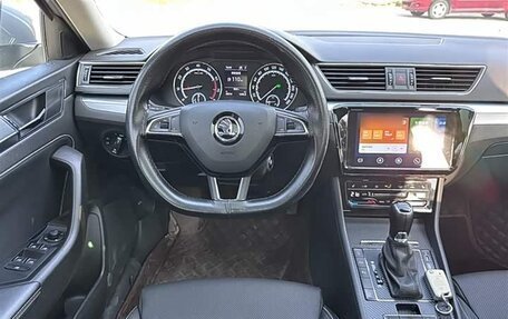 Skoda Superb III рестайлинг, 2021 год, 2 000 000 рублей, 11 фотография