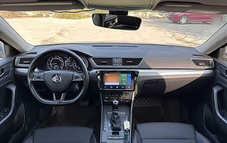 Skoda Superb III рестайлинг, 2021 год, 2 000 000 рублей, 8 фотография