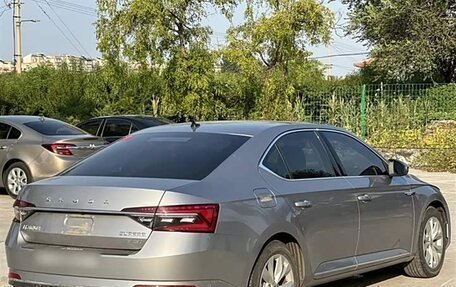 Skoda Superb III рестайлинг, 2021 год, 2 000 000 рублей, 7 фотография