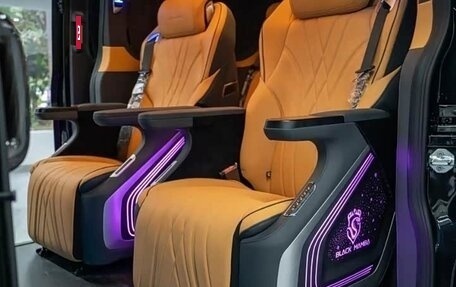 Ford Tourneo Custom I рестайлинг, 2024 год, 5 500 000 рублей, 2 фотография