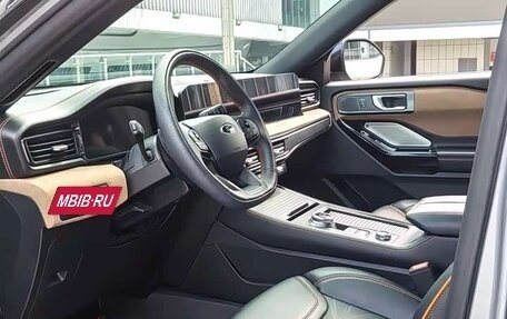 Ford Explorer VI, 2024 год, 4 500 000 рублей, 5 фотография