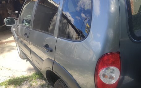 Chevrolet Niva I рестайлинг, 2020 год, 850 000 рублей, 3 фотография