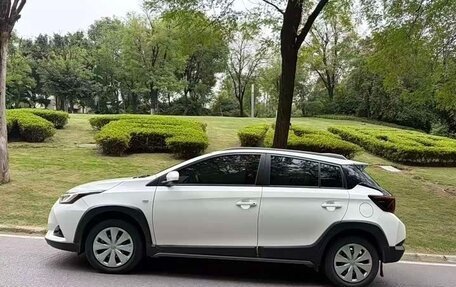 Toyota Yaris XP150 рестайлинг, 2021 год, 1 450 000 рублей, 5 фотография