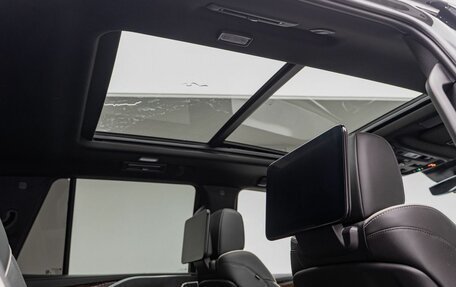 Cadillac Escalade V, 2021 год, 11 800 000 рублей, 19 фотография