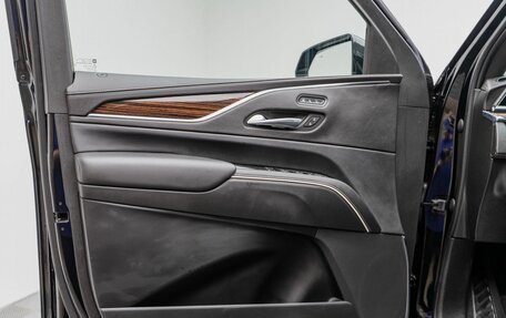 Cadillac Escalade V, 2021 год, 11 800 000 рублей, 39 фотография