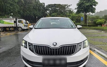 Skoda Octavia, 2021 год, 1 530 000 рублей, 2 фотография